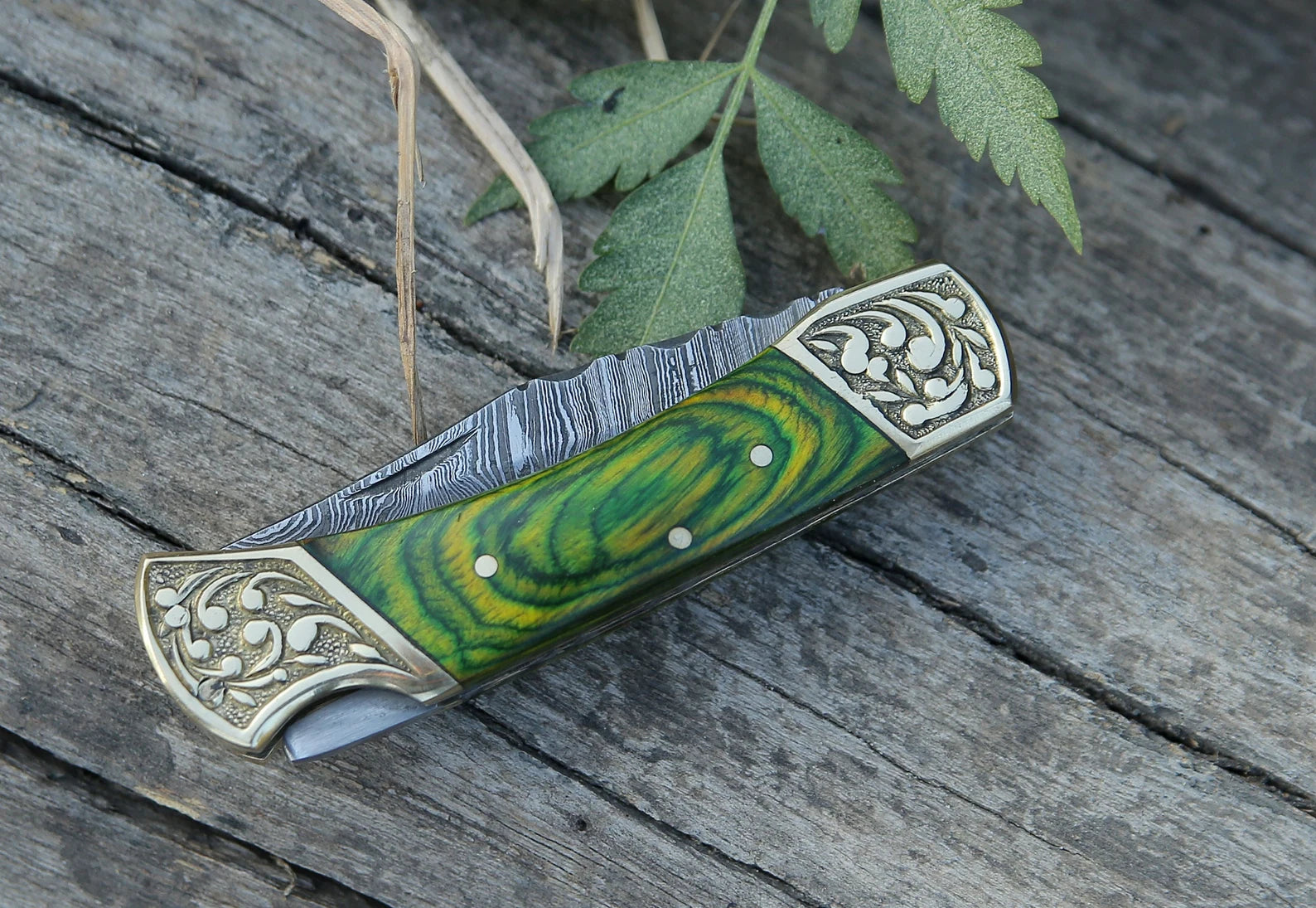 Damascus Steel Folding Pocket Knife – Green Handle